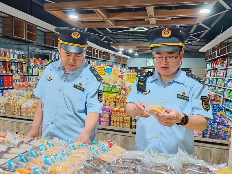 山东省宁阳县市场监管局开展超市食品安全检查 筑牢食品安全防线